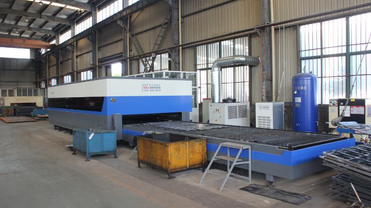 �����и�C